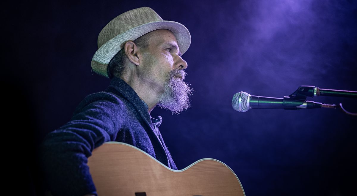 Image of the Southbound stage with a mircophone in the foreground.